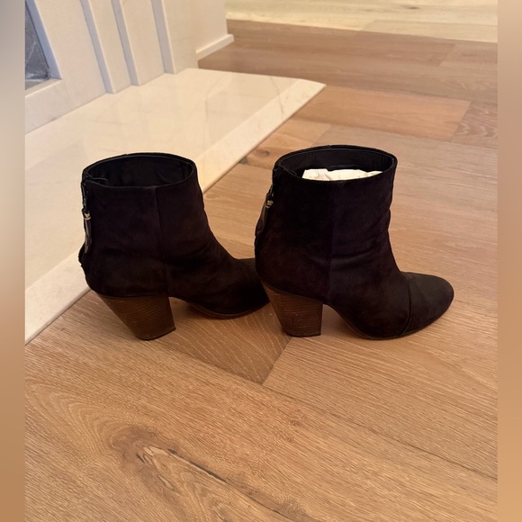Rag & Bone Newbury Black Suede Ankle Boots 38.5 - Picture 4 of 7